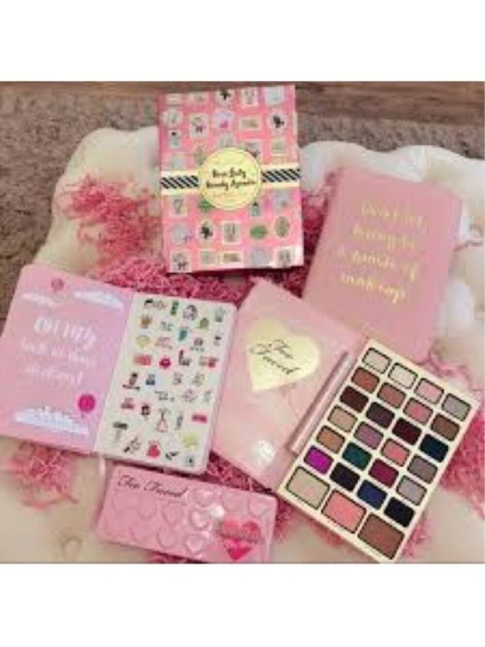 NIB RARE Limited Edition Too Faced Boss Lady Beauty Agenda Makeup Kit | Coquette - Picture 16 of 16